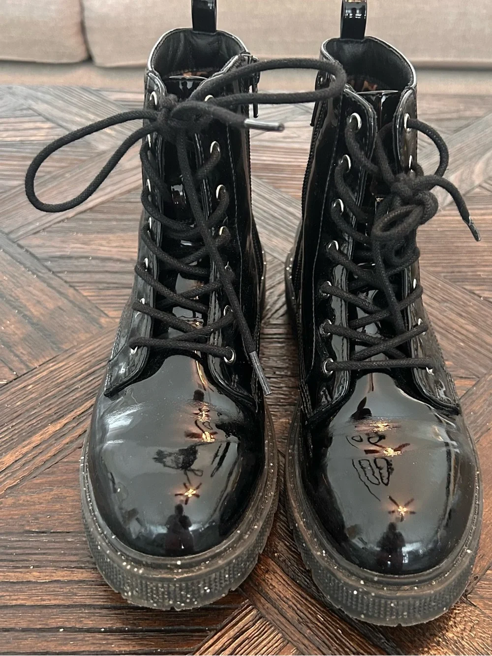 Black Steve Madden Patent Lace-Up Combat Boots with Glitter Sole - Girls Youth 4